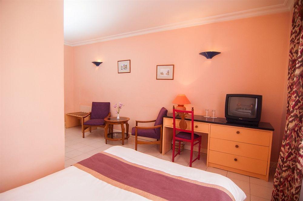 De France Hotell Antananarivo Exteriör bild