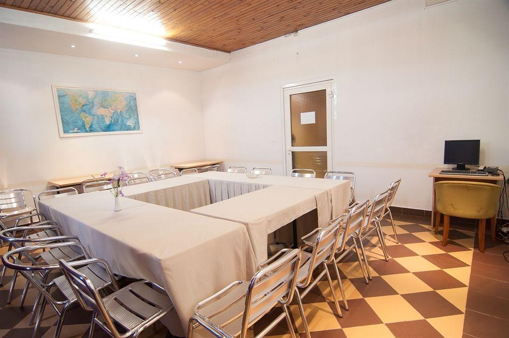 De France Hotell Antananarivo Exteriör bild
