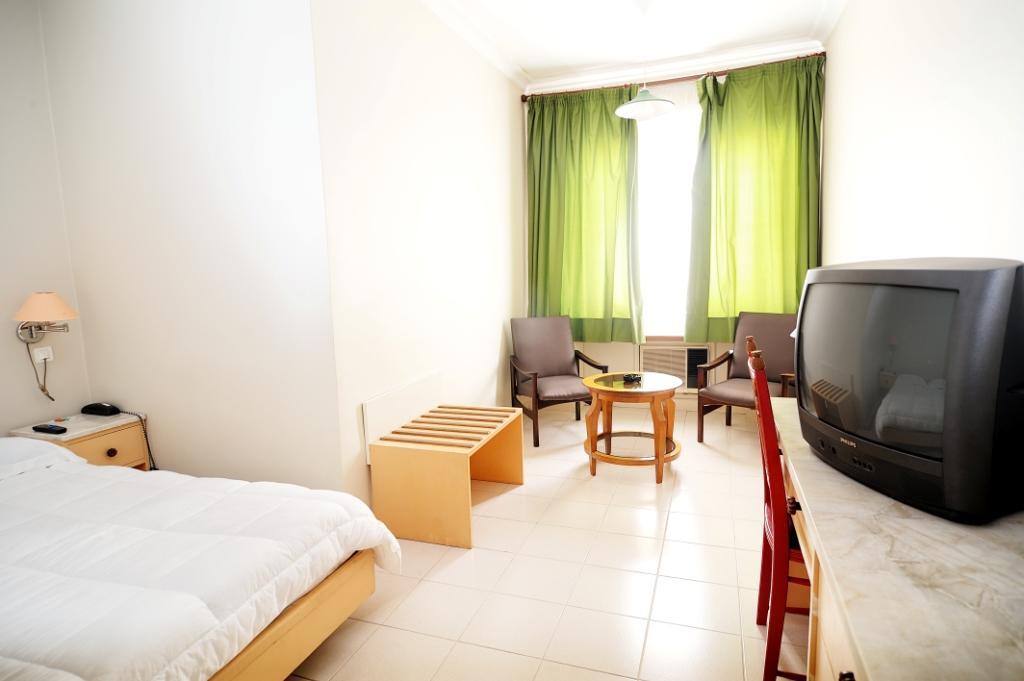 De France Hotell Antananarivo Exteriör bild