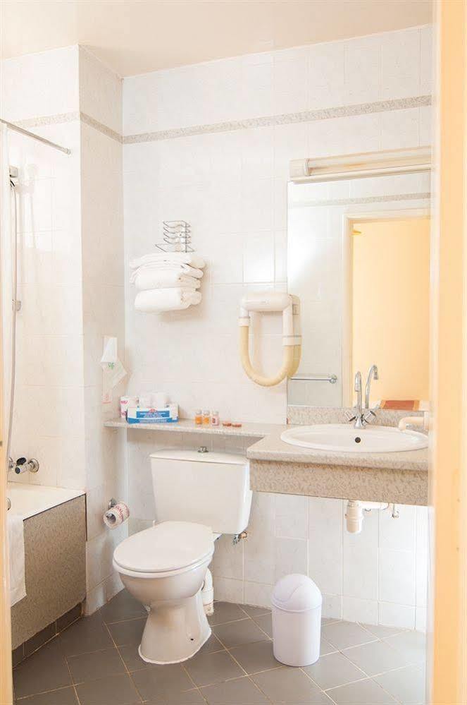 De France Hotell Antananarivo Exteriör bild