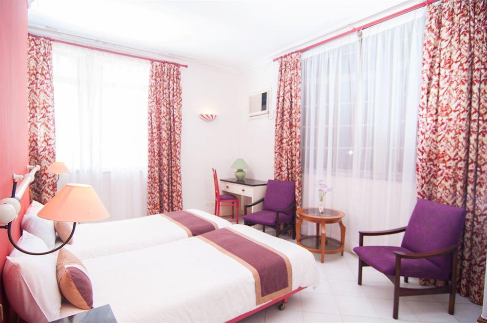 De France Hotell Antananarivo Exteriör bild